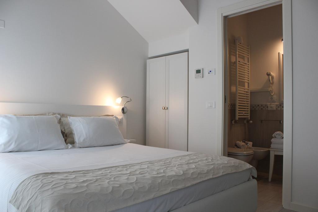Punto 41 Hotel Peschiera del Garda Ngoại thất bức ảnh