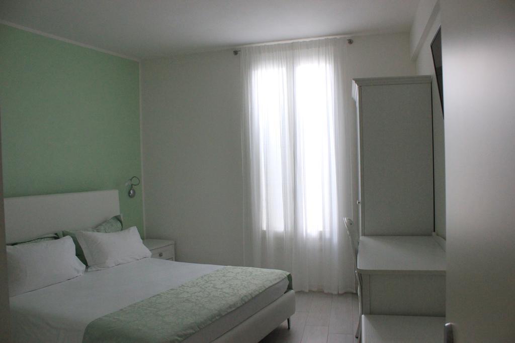 Punto 41 Hotel Peschiera del Garda Ngoại thất bức ảnh